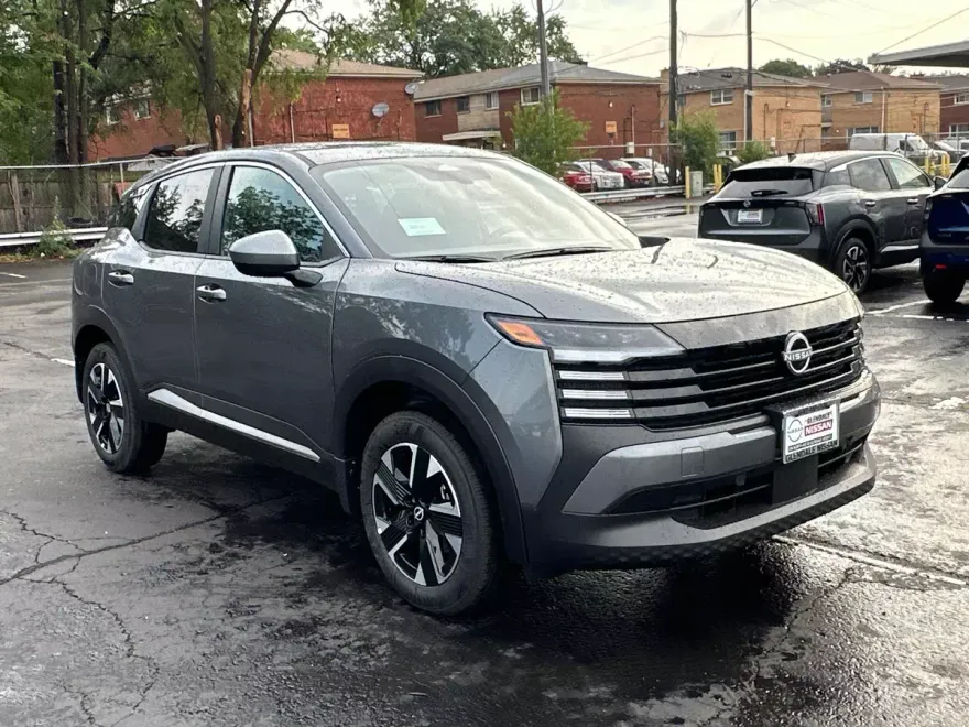 2025 Nissan Kicks SV photo 1
