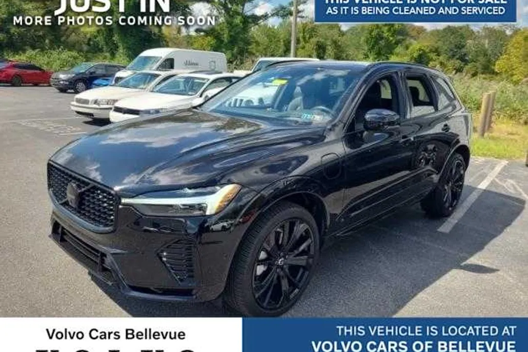2024 Volvo XC60 Recharge Hybrid Ultimate Black Edition photo 1