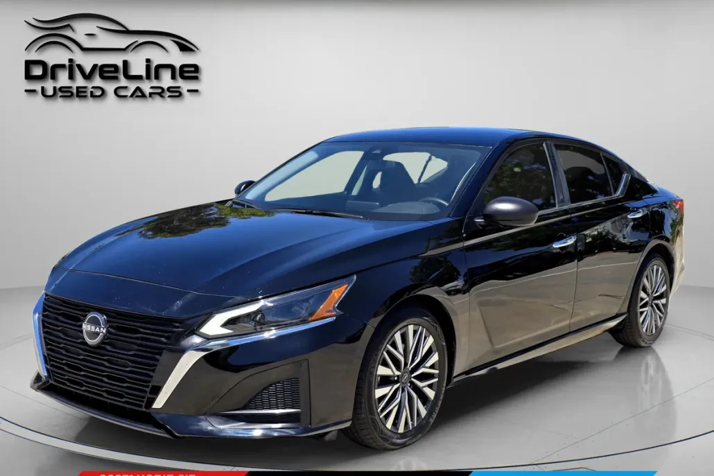 2024 Nissan Altima 2.5 SV photo 1