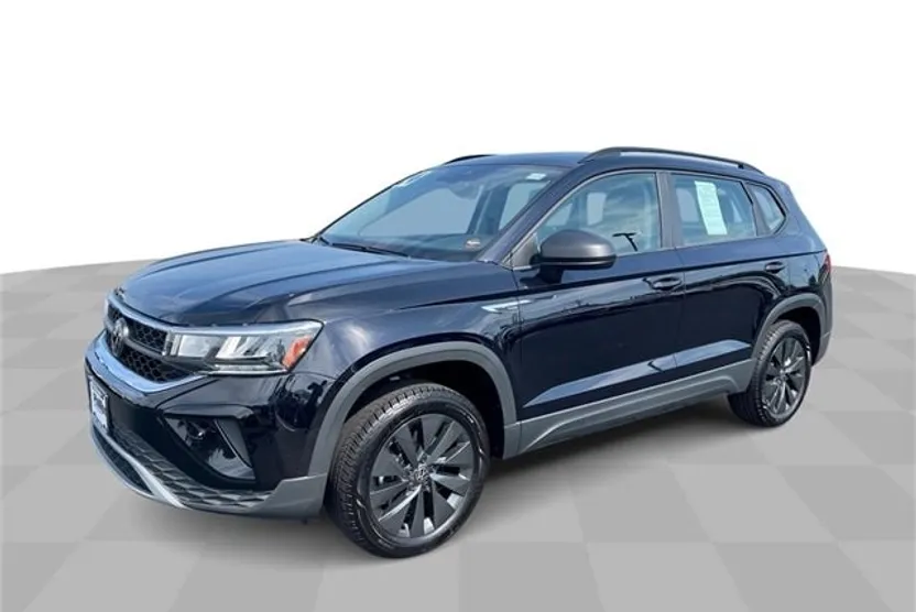 2024 Volkswagen Taos S photo 1