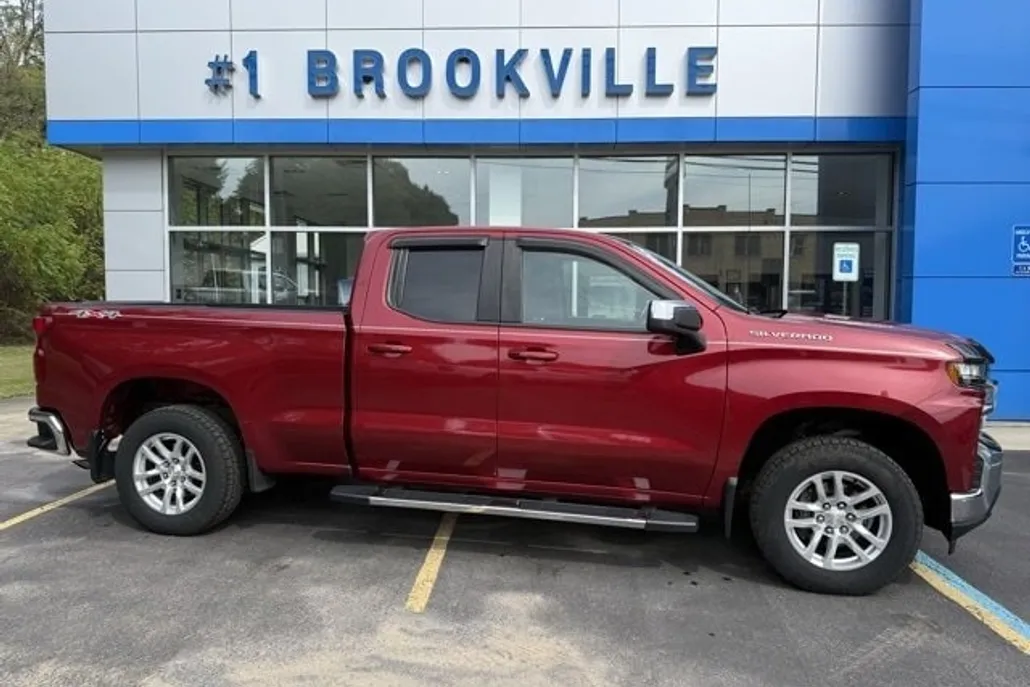 2020 Chevrolet Silverado 1500 LT photo 1