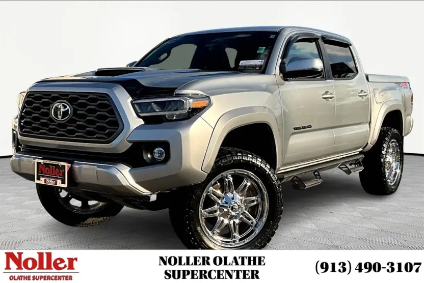 2023 Toyota Tacoma TRD Sport photo 1