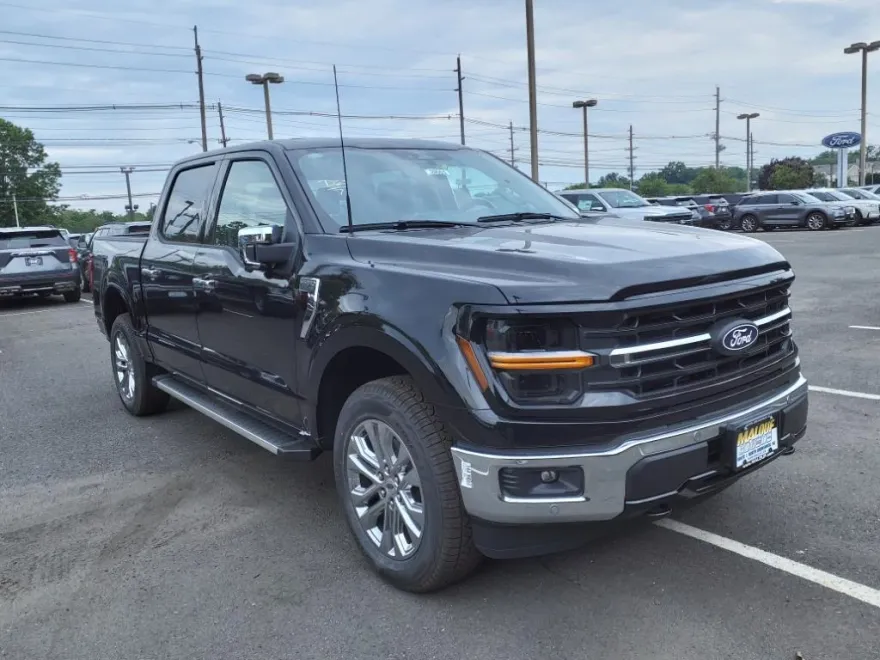 2024 Ford F-150 XLT photo 1