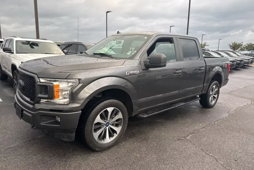 2020 Ford F-150 XL photo 1