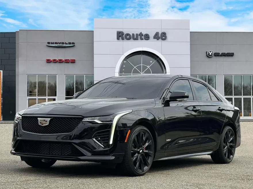2022 Cadillac CT4 photo 1