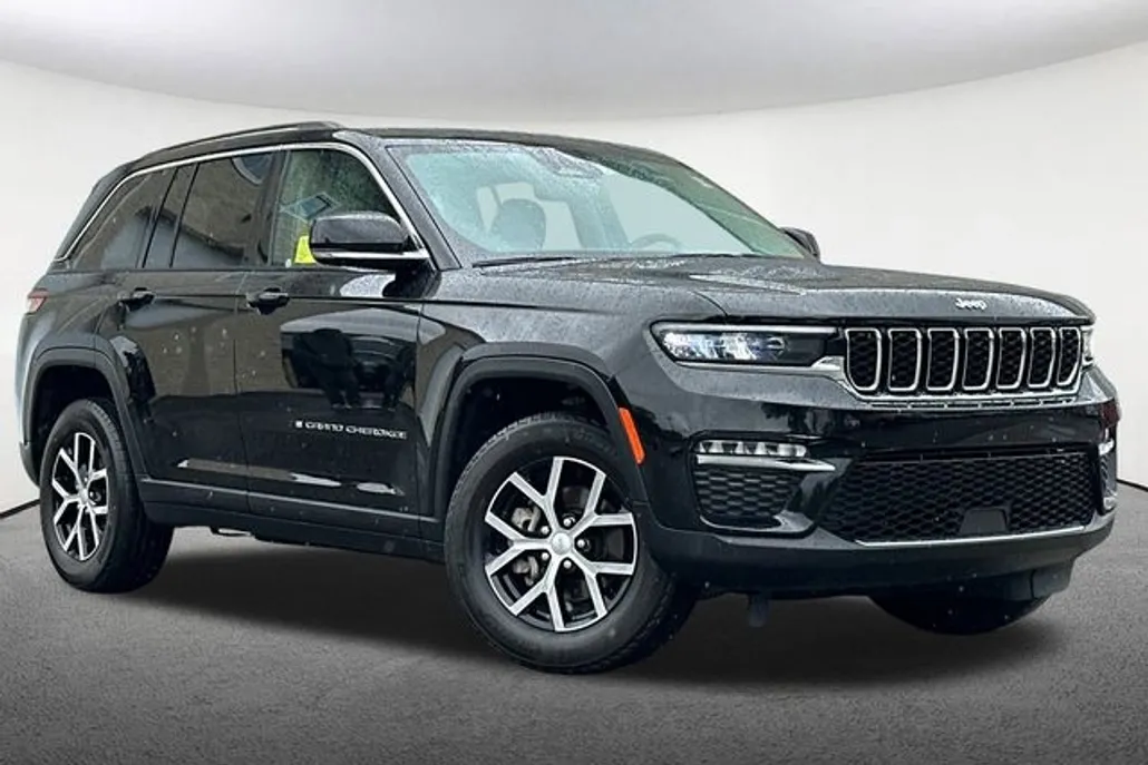 2023 Jeep Grand Cherokee Limited photo 1