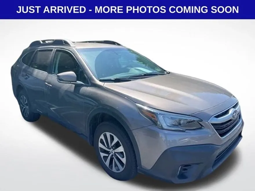 2022 Subaru Outback Premium photo 1