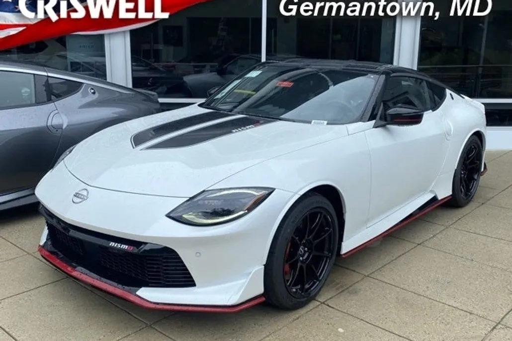 2024 Nissan Z Nismo photo 1