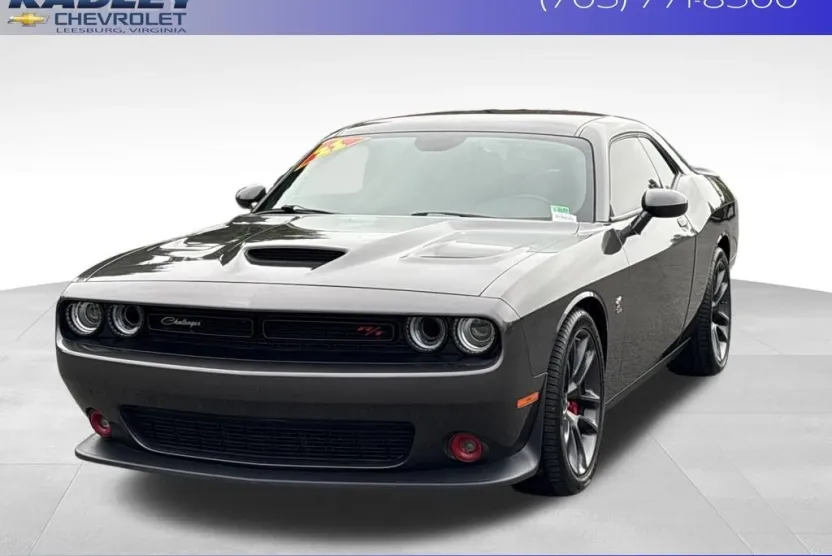 2021 Dodge Challenger R/T Scat Pack photo 1