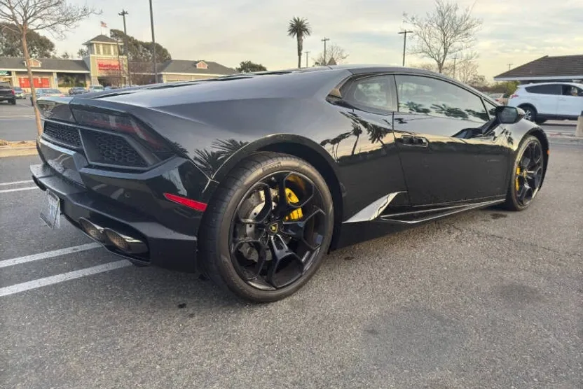 2018 Lamborghini Huracan LP 580-2 photo 1