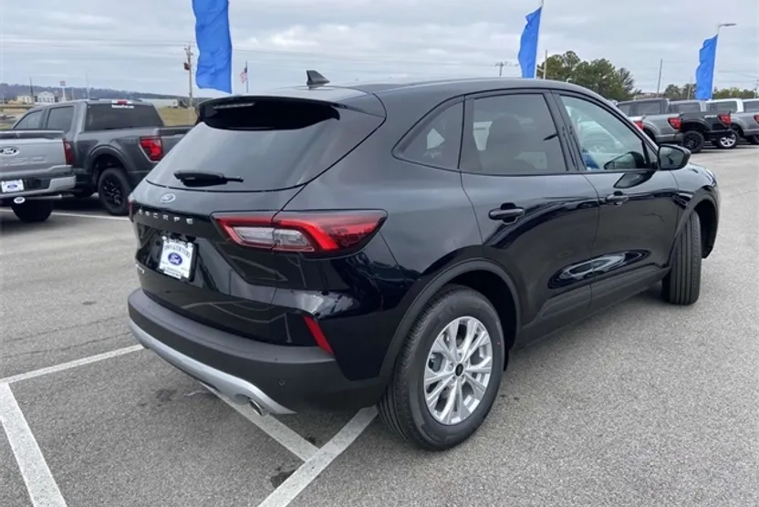 2025 Ford Escape Active photo 1
