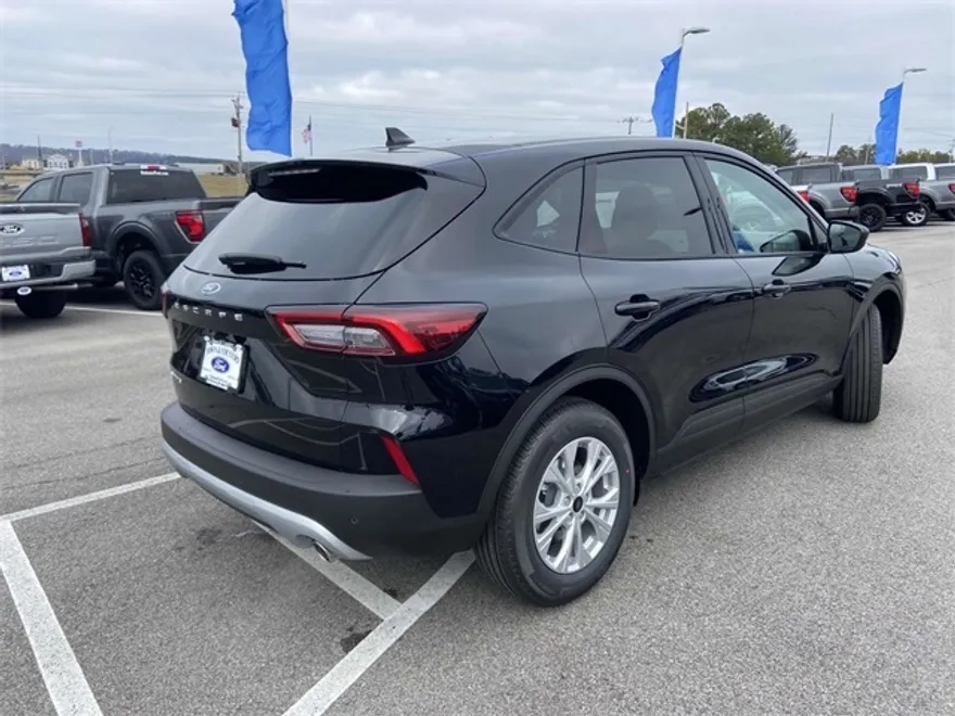 2025 Ford Escape Active photo 1