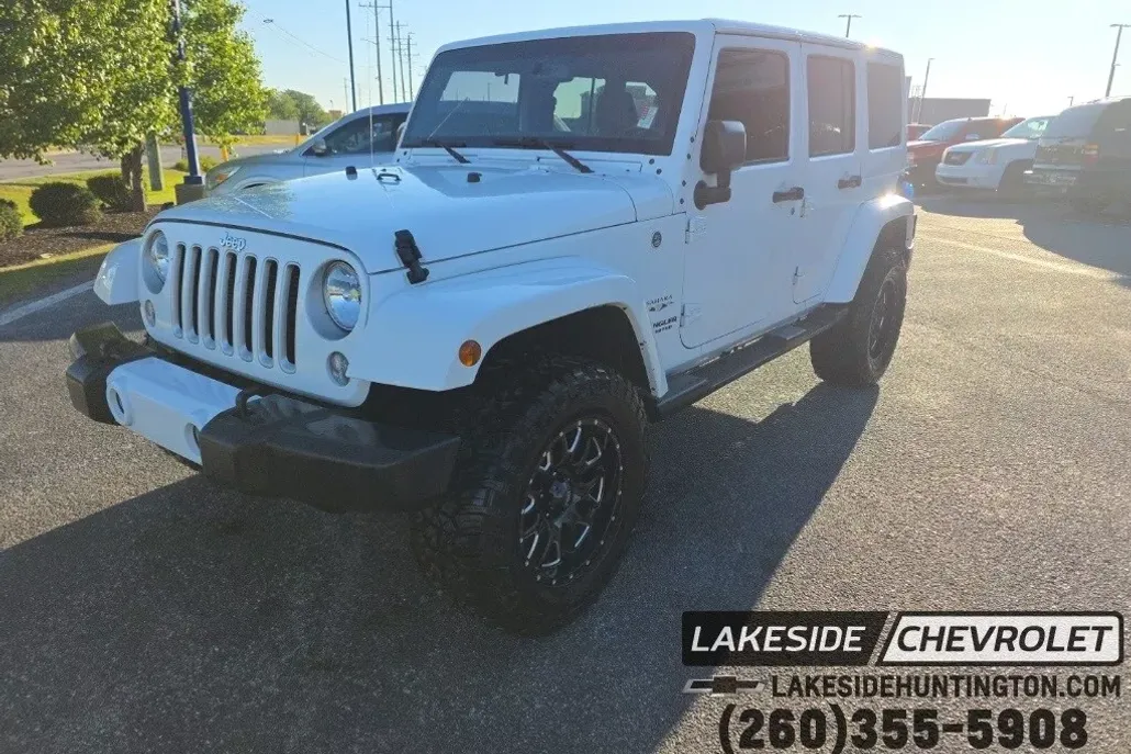 2016 Jeep Wrangler Unlimited Sahara photo 1
