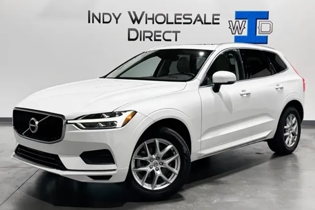 2020 Volvo XC60 T5 Momentum photo 1