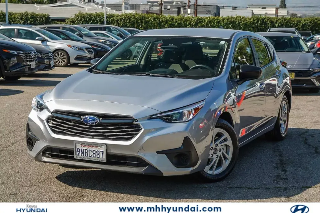 2024 Subaru Impreza Base photo 1