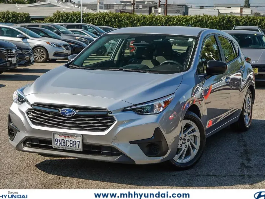 2024 Subaru Impreza Base photo 1