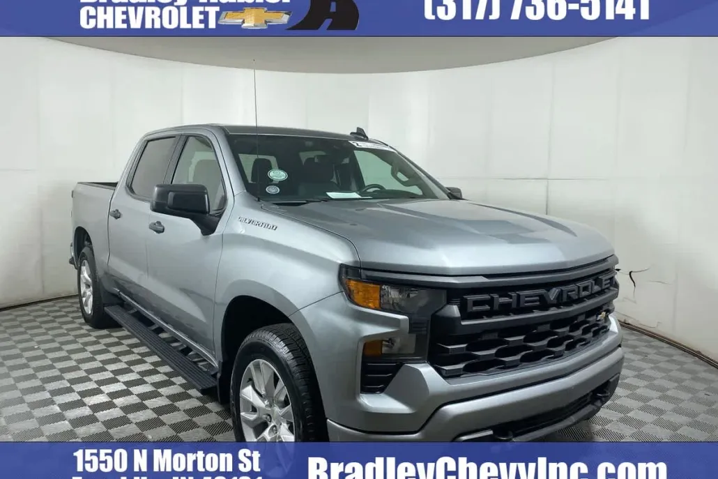 2024 Chevrolet Silverado 1500 Custom photo 1
