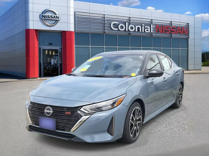 2025 Nissan Sentra SR photo 1