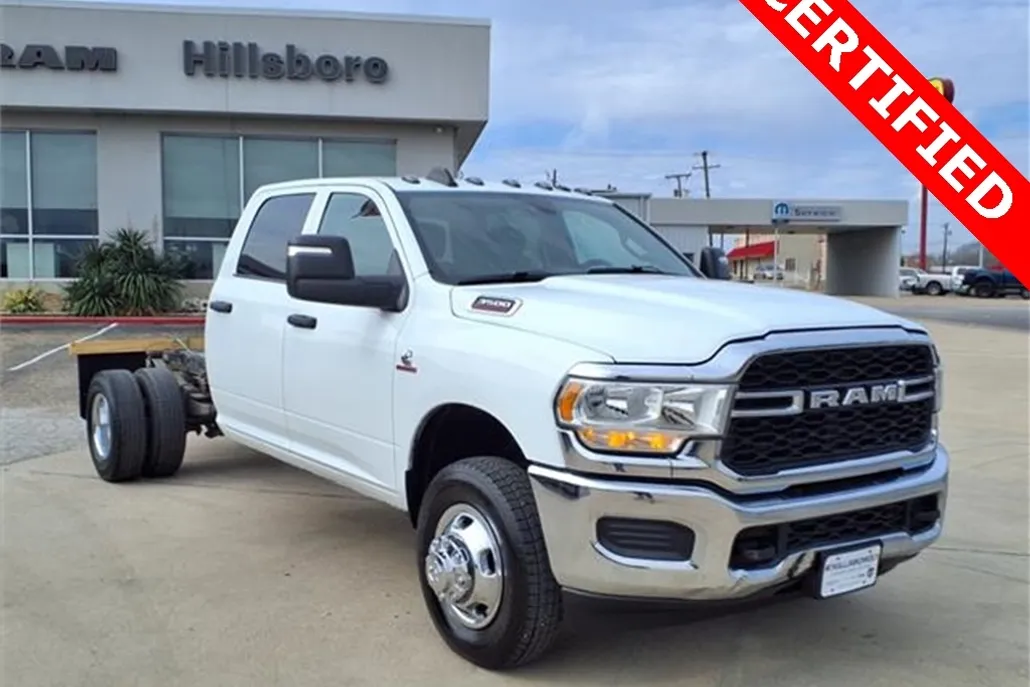 2024 Ram 3500 Tradesman photo 1