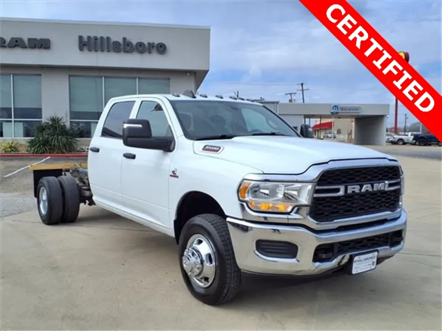 2024 Ram 3500 Tradesman photo 1