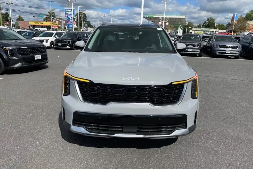 2026 Kia Sorento S photo 1
