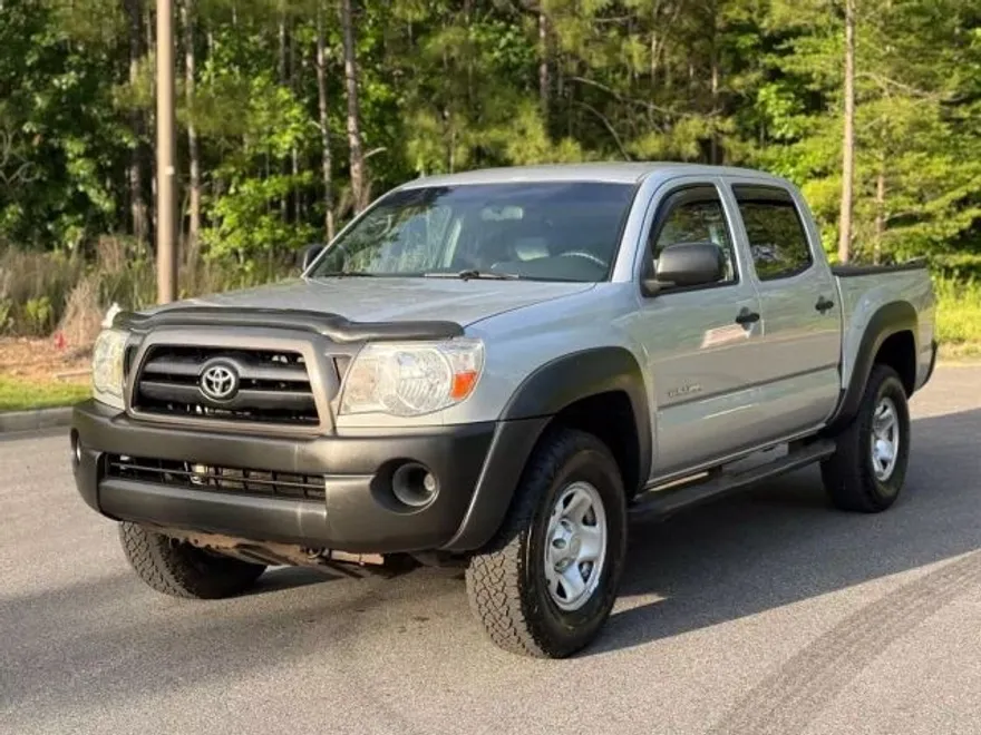 2008 Toyota Tacoma photo 1