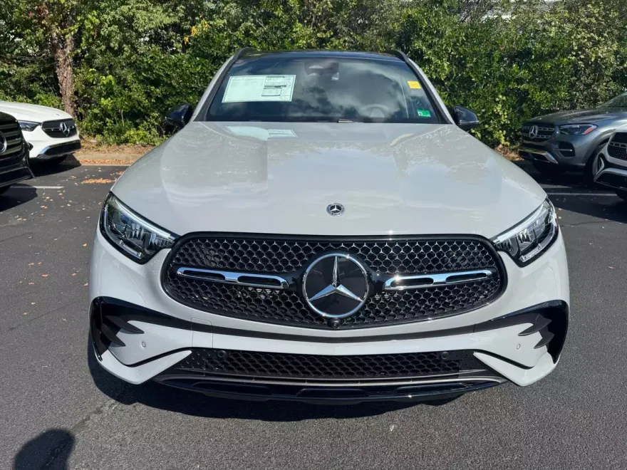 2026 Mercedes Benz GLC 300 4MATIC photo 1