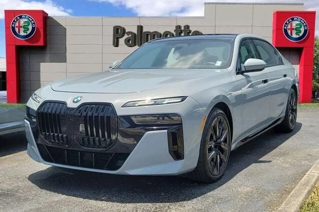 2023 Bmw 740i photo 1