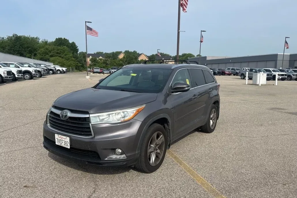 2016 Toyota Highlander Limited Platinum photo 1