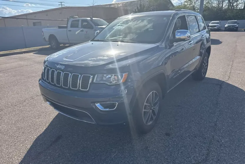 2019 Jeep Grand Cherokee Limited photo 1