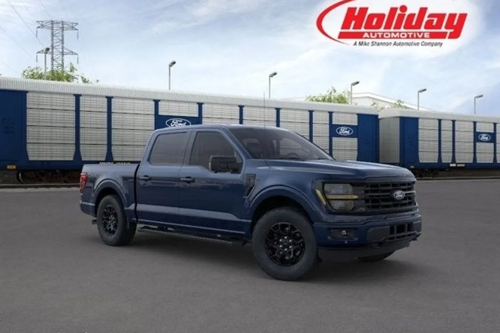2025 Ford F-150 XLT photo 1