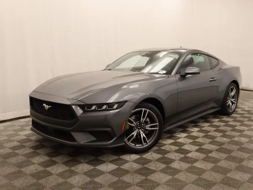 2025 Ford Mustang EcoBoost photo 1