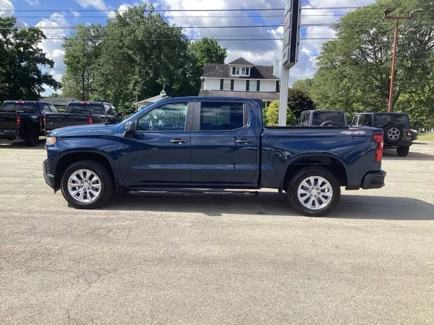2020 Chevrolet Silverado 1500 Custom photo 1