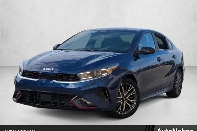 2024 Kia Forte GT-Line photo 1