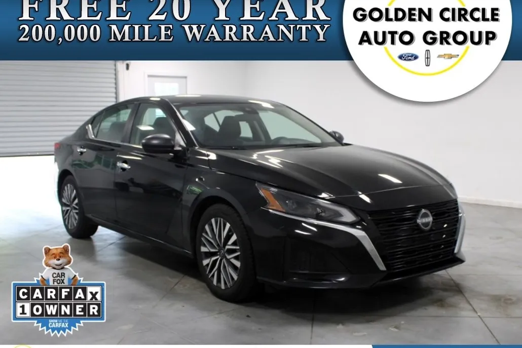 2024 Nissan Altima 2.5 SV photo 1