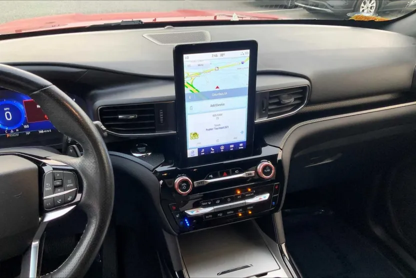 2022 Ford Explorer ST photo 1