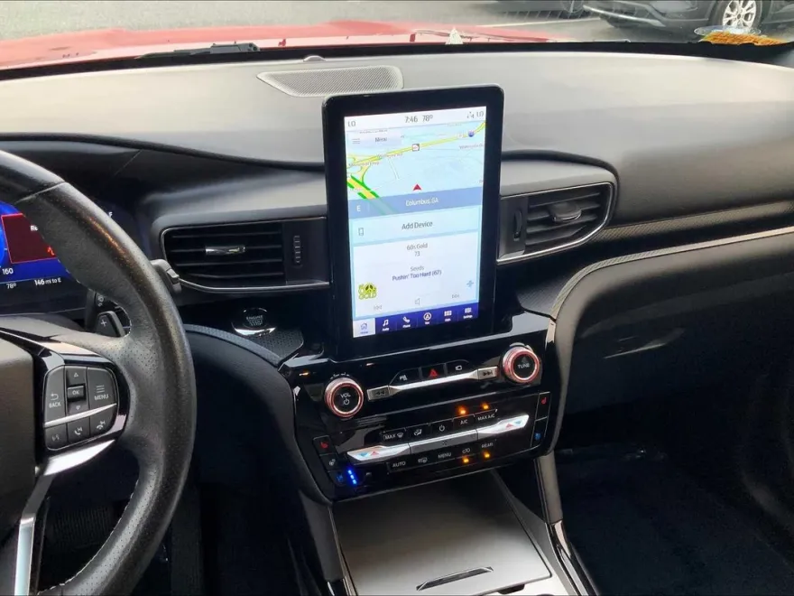 2022 Ford Explorer ST photo 1