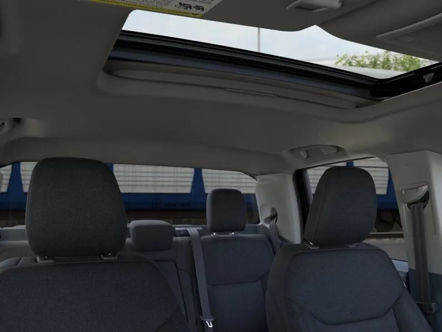 2025 Ford Maverick XLT photo 1