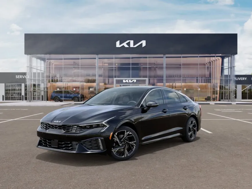 2025 Kia K5 GT-Line photo 1