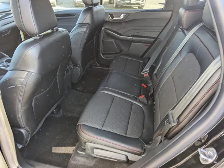 2024 Ford Escape ST-Line photo 13