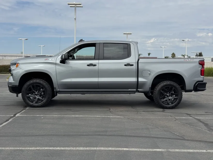 2025 Chevrolet Silverado 1500 LT Trail Boss photo 1