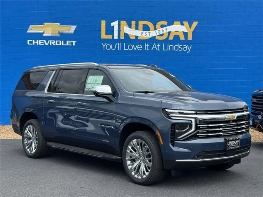 2025 Chevrolet Suburban Premier photo 1