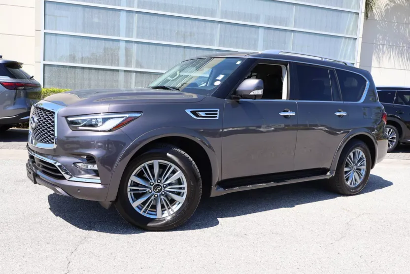 2024 Infiniti QX80 Luxe photo 1