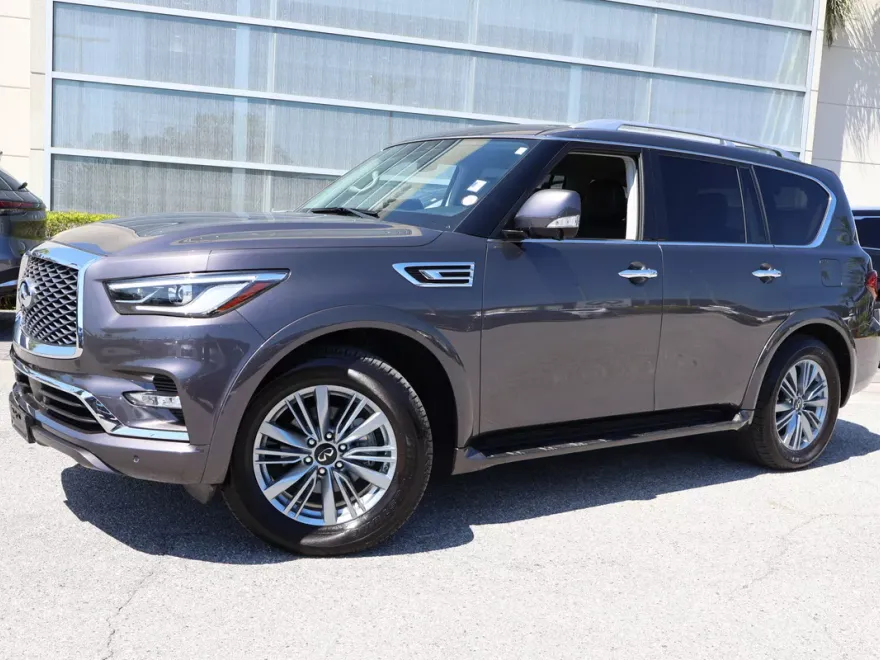 2024 Infiniti QX80 Luxe photo 1