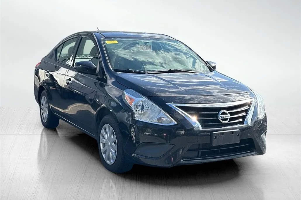 2018 Nissan Versa 1.6 SV photo 1