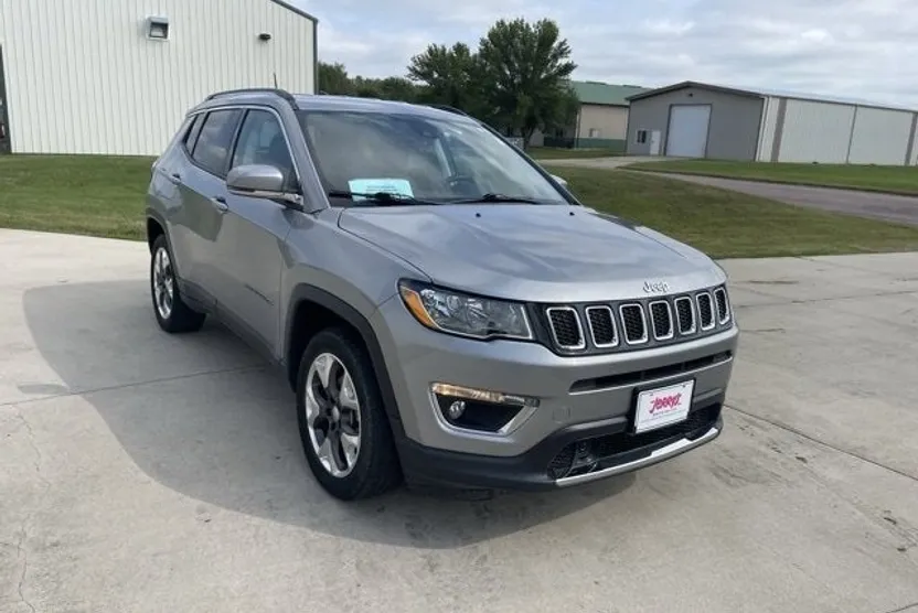 2021 Jeep Compass Limited photo 1