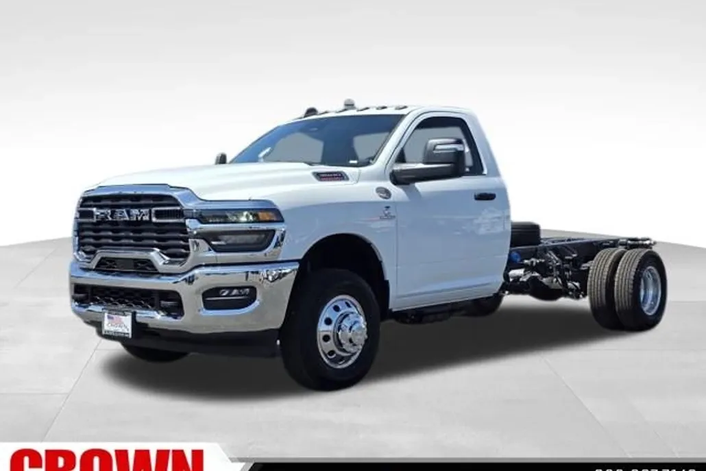 2025 Ram 3500 Tradesman photo 1