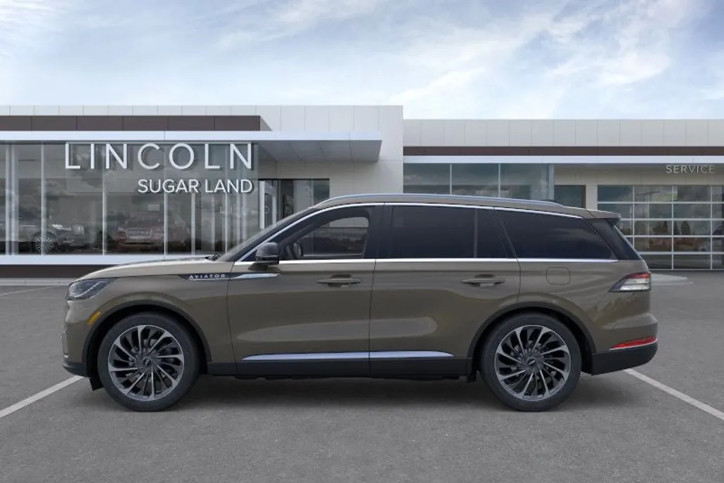 2025 Lincoln Aviator Reserve photo 1