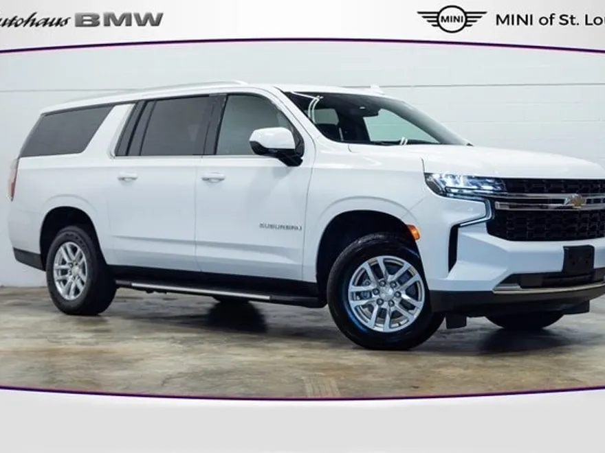 2021 Chevrolet Suburban LS photo 1