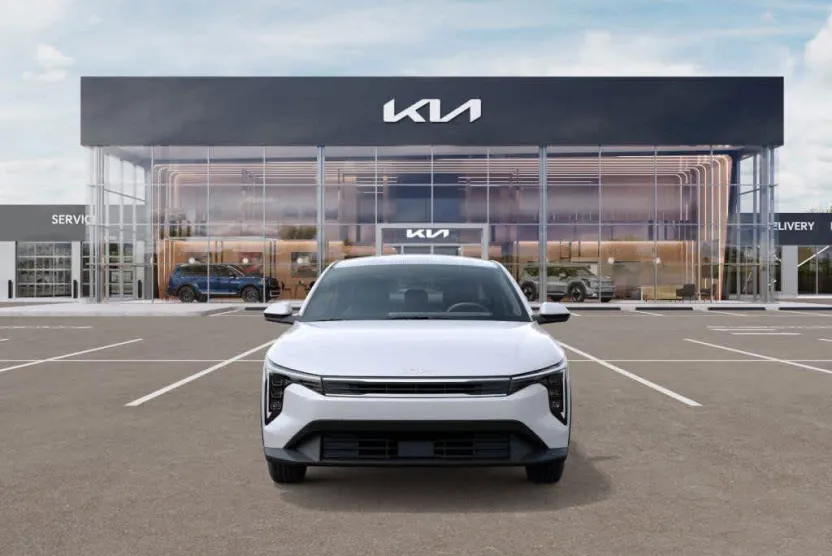 2025 Kia K4 LX photo 1